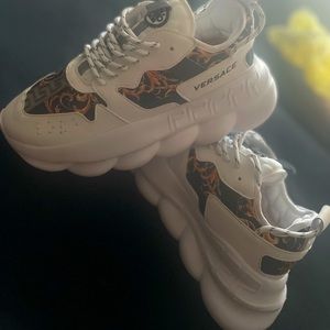 Versace Chain Reaction